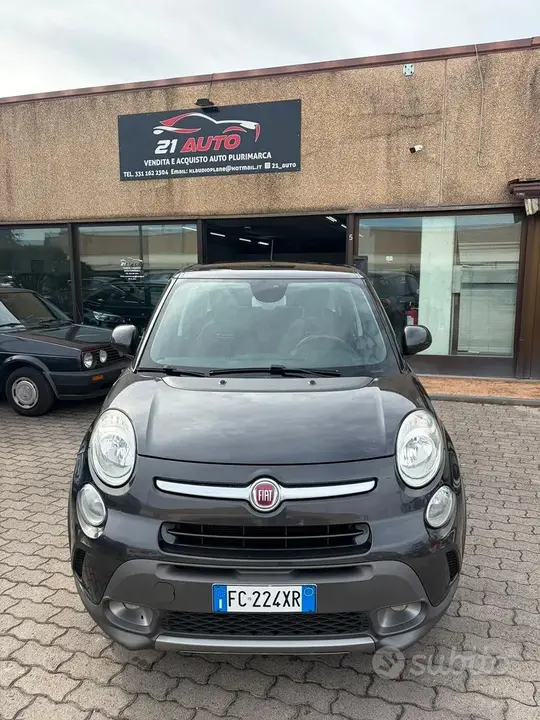 Fiat 500L 2016 photo 2