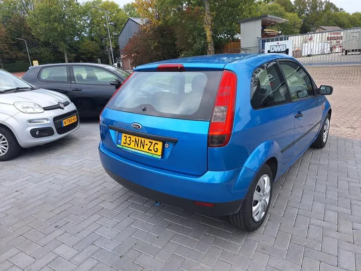 Ford Fiesta 2003 photo 3