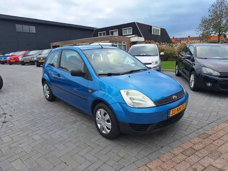 Ford Fiesta 2003 photo 2