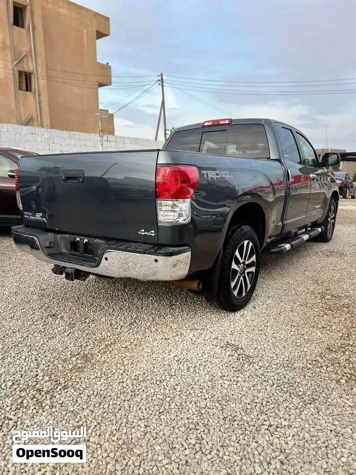 Toyota Tundra 2010 photo 4