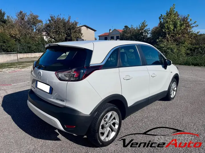 Opel Crossland X 2019 photo 3