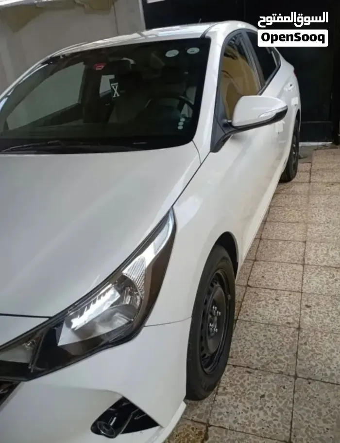 Hyundai Accent 2022 photo 2