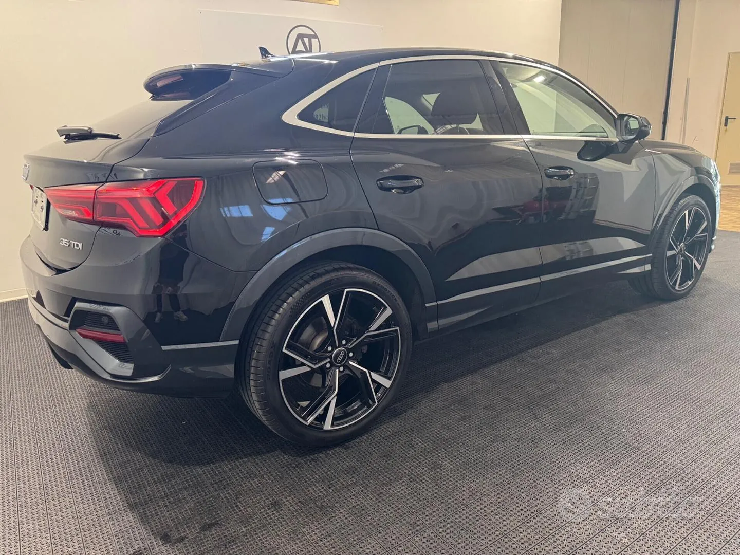 Audi Q3 2020 photo 3