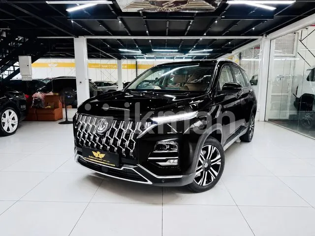 MG Hector Plus