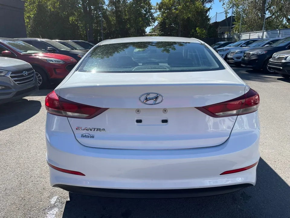 Hyundai Elantra 2017 photo 3