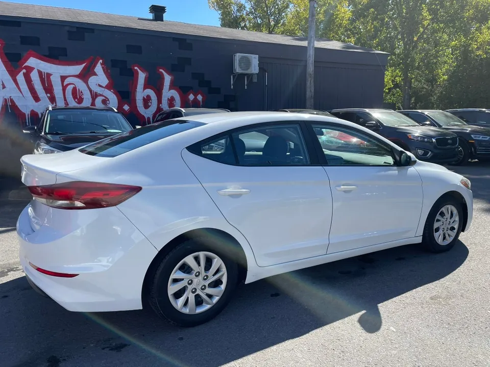 Hyundai Elantra 2017 photo 2
