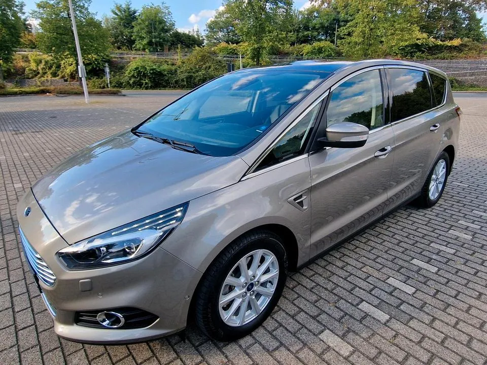 Ford S-Max