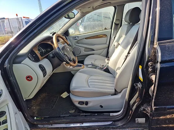 Jaguar X-Type 2002 photo 5