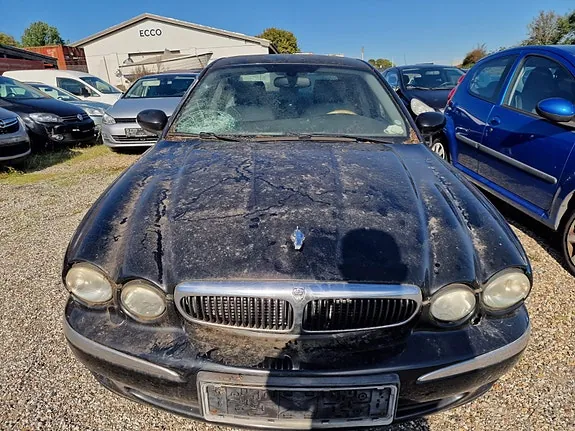 Jaguar X-Type 2002 photo 2