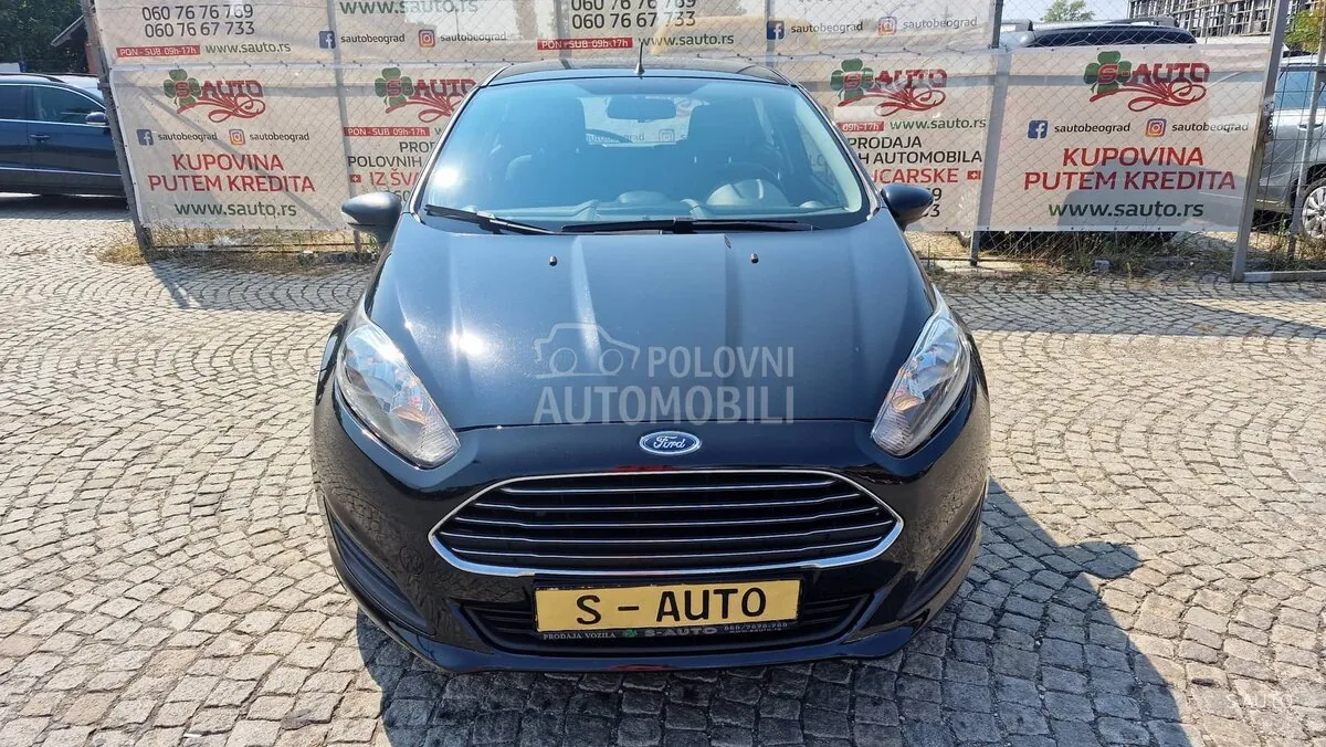 Ford Fiesta 2013 photo 2