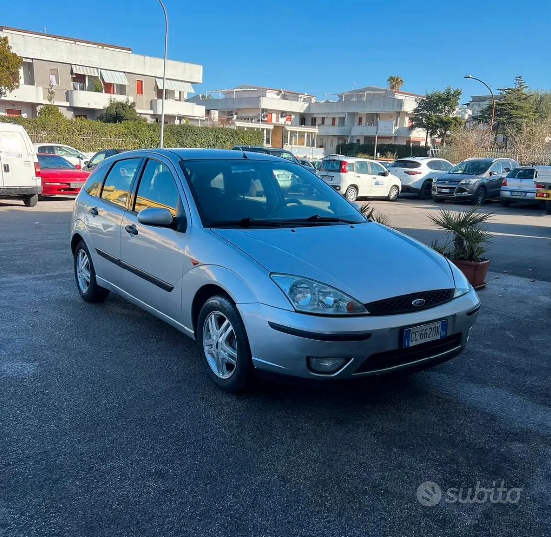 Ford Focus 2002 photo 2