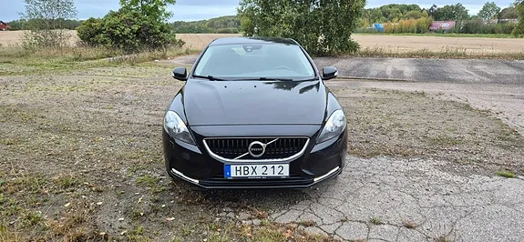 Volvo V40 2018 photo 2