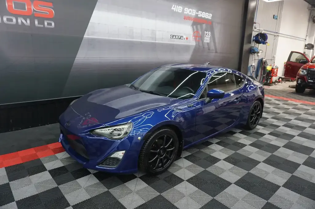 Scion Fr-S 2013 photo 3