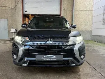 Mitsubishi Outlander 2021 photo 3