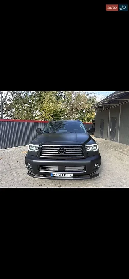 Toyota Sequoia 2019 photo 2