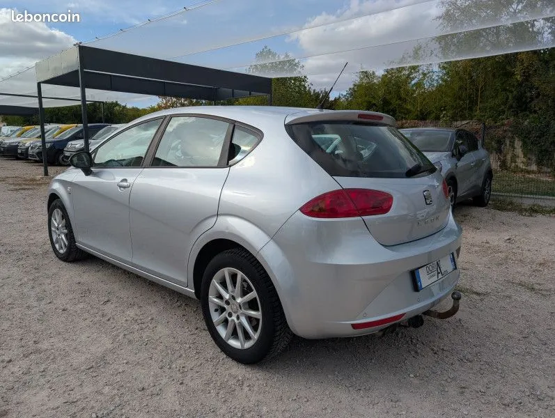 Seat Leon 2011 photo 4