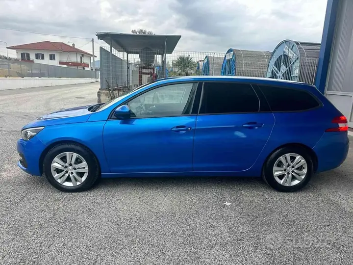Peugeot 308 2020 photo 5