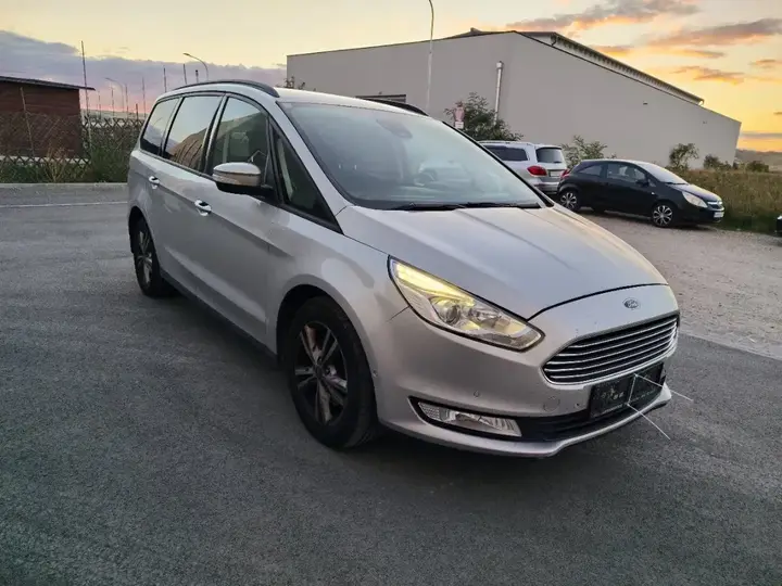 Ford Galaxy 2019 photo 2