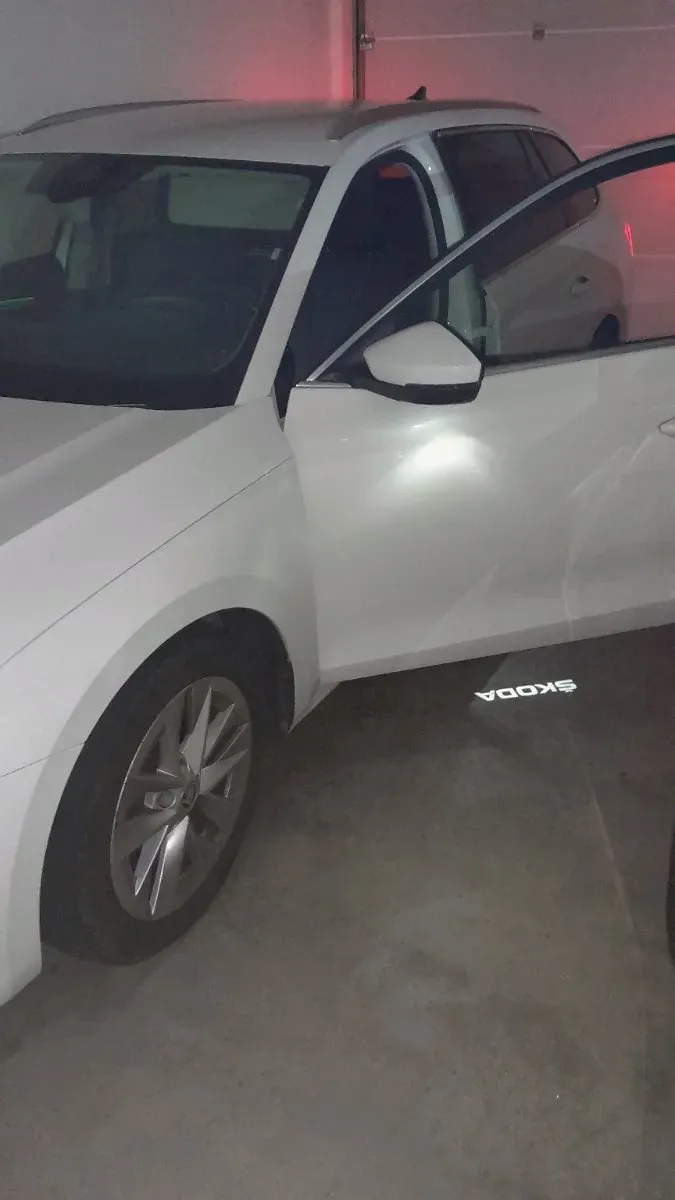 Skoda Octavia 2021 photo 3