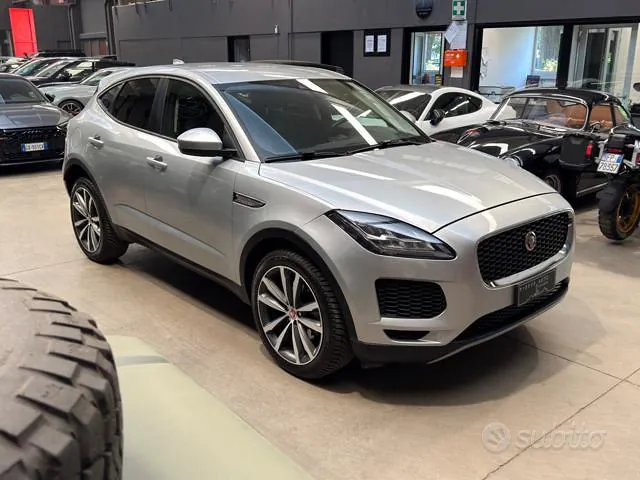 Jaguar E-Pace 2019 photo 3