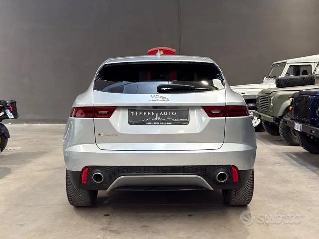 Jaguar E-Pace 2019 photo 5