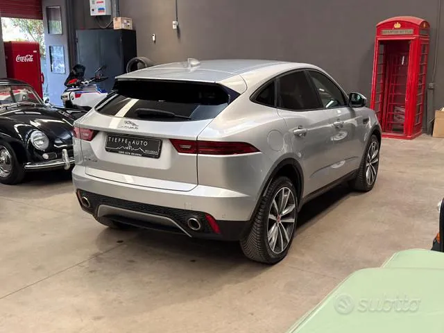 Jaguar E-Pace 2019 photo 4