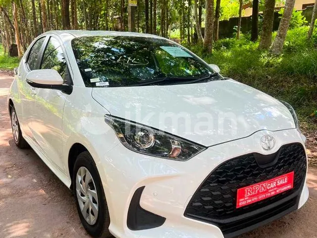 Toyota Yaris 2024 photo 2