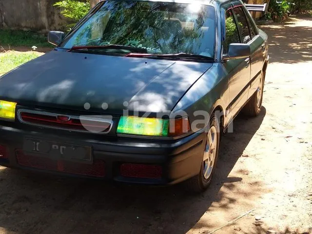 Mazda Familia 1991 photo 3