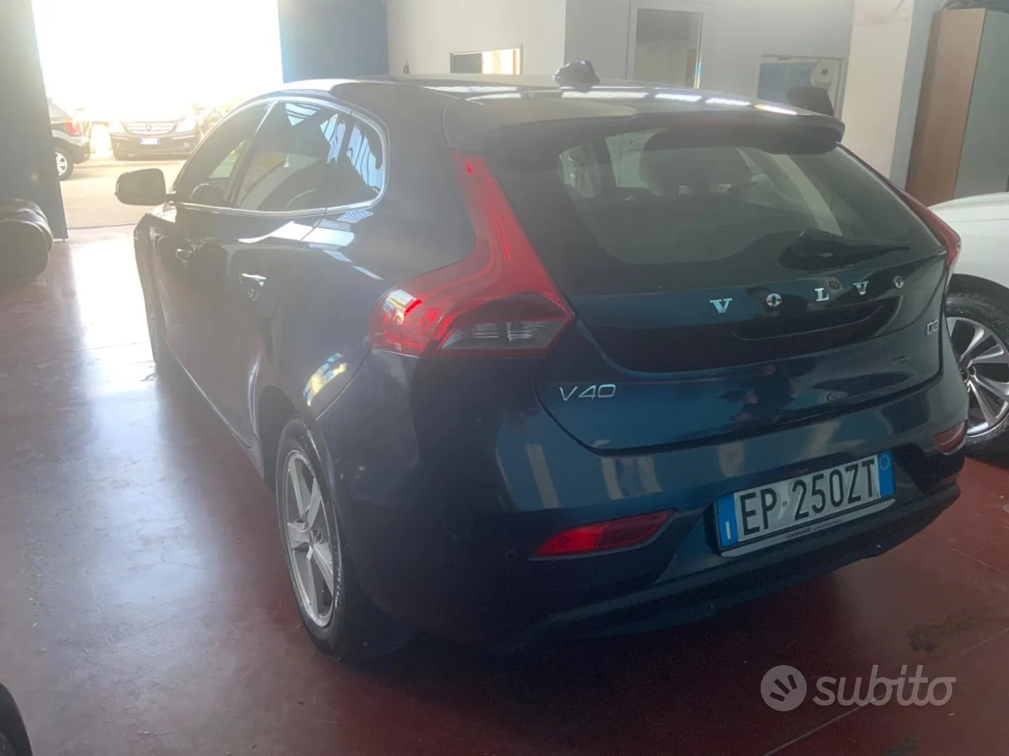 Volvo V40 2013 photo 4