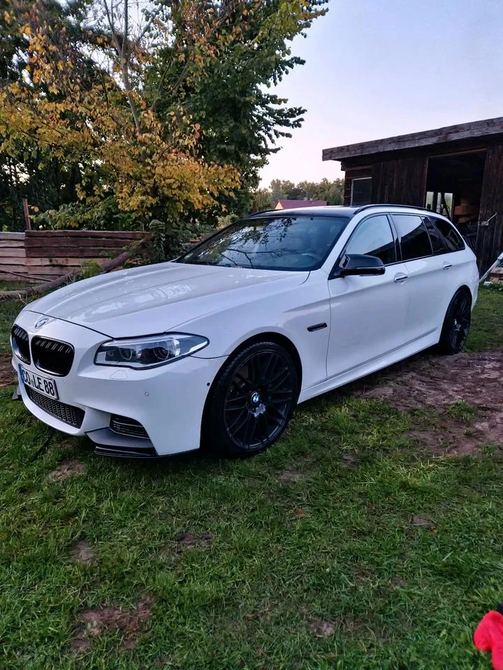 BMW F11