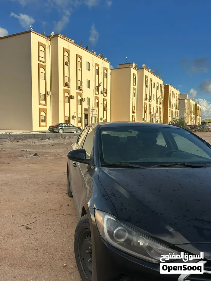 Hyundai Elantra 2017 photo 2