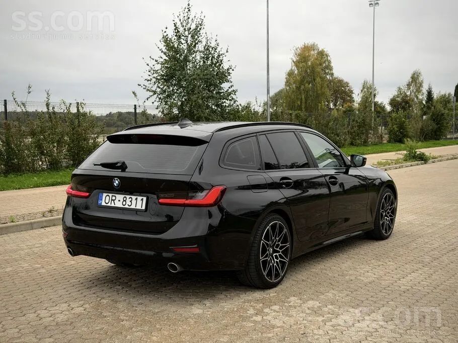 BMW 318 2021 photo 3