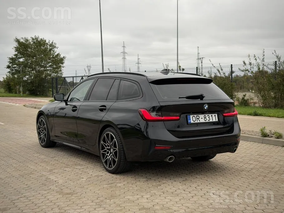 BMW 318 2021 photo 2