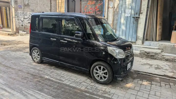 Suzuki Spacia