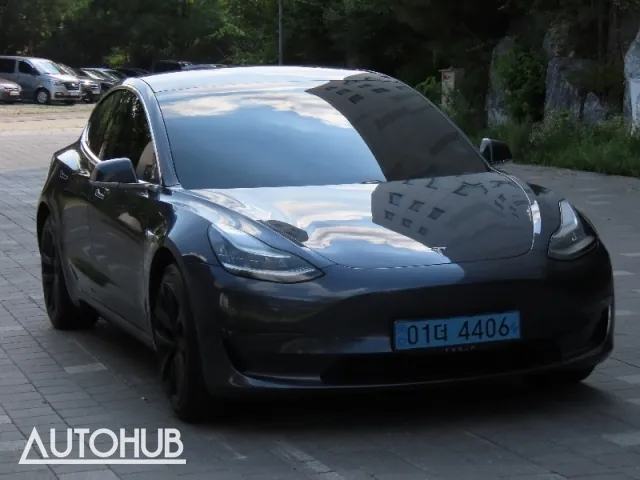 Tesla Model 3 2019 photo 2