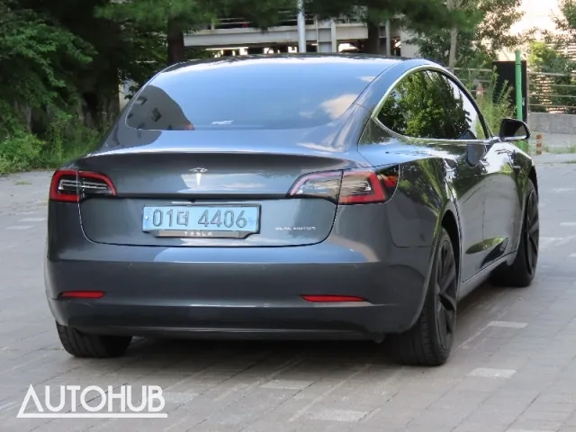 Tesla Model 3 2019 photo 3