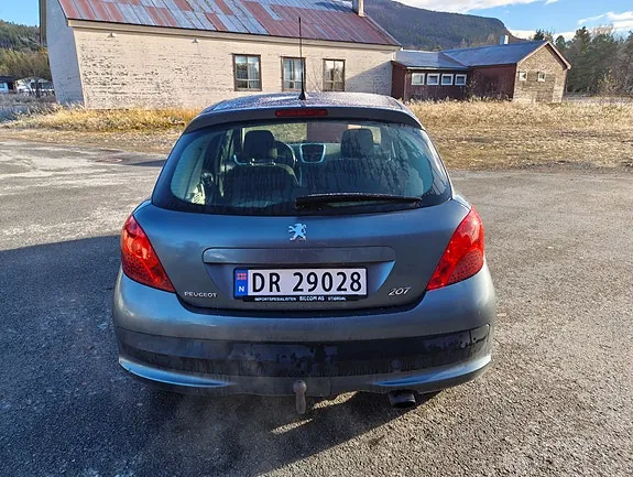 Peugeot 207 2007 photo 4