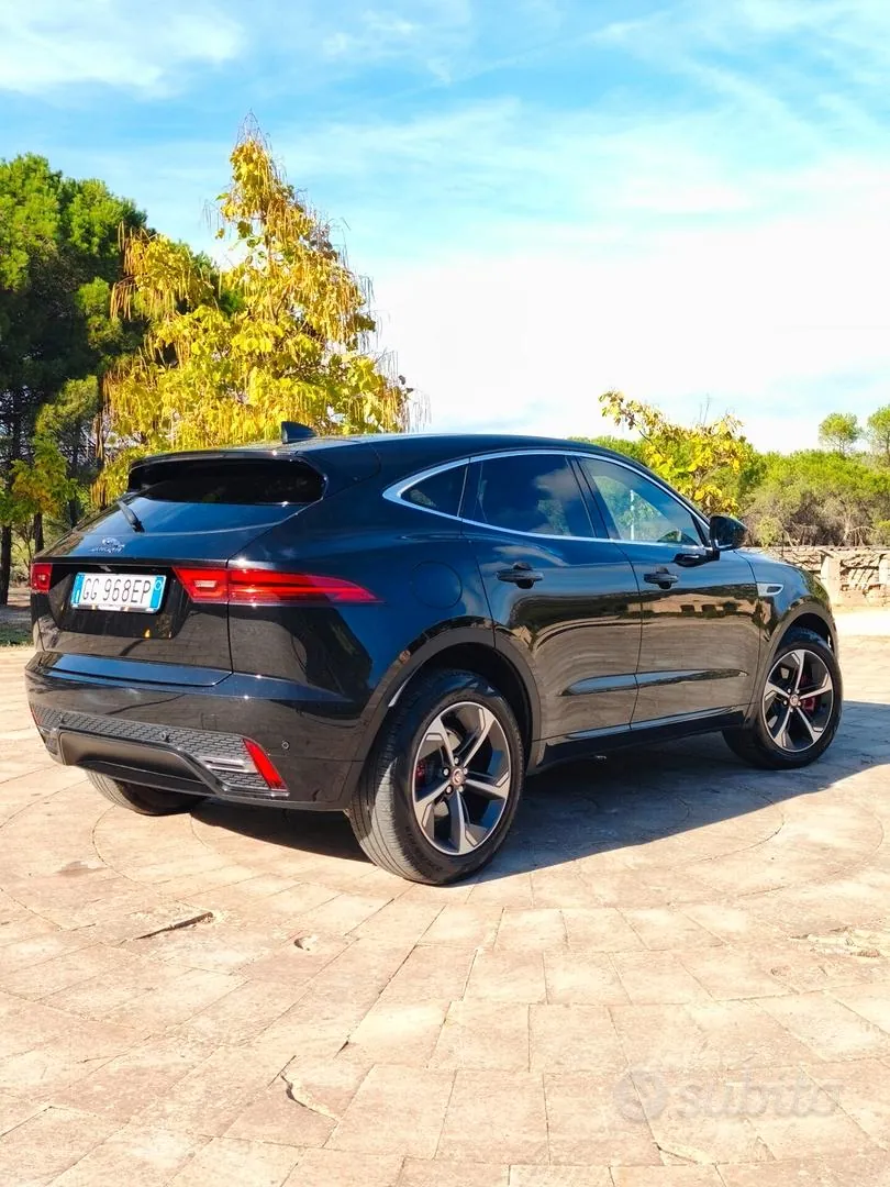 Jaguar E-Pace 2022 photo 4