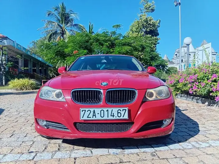 BMW 3 Series 2011 photo 3