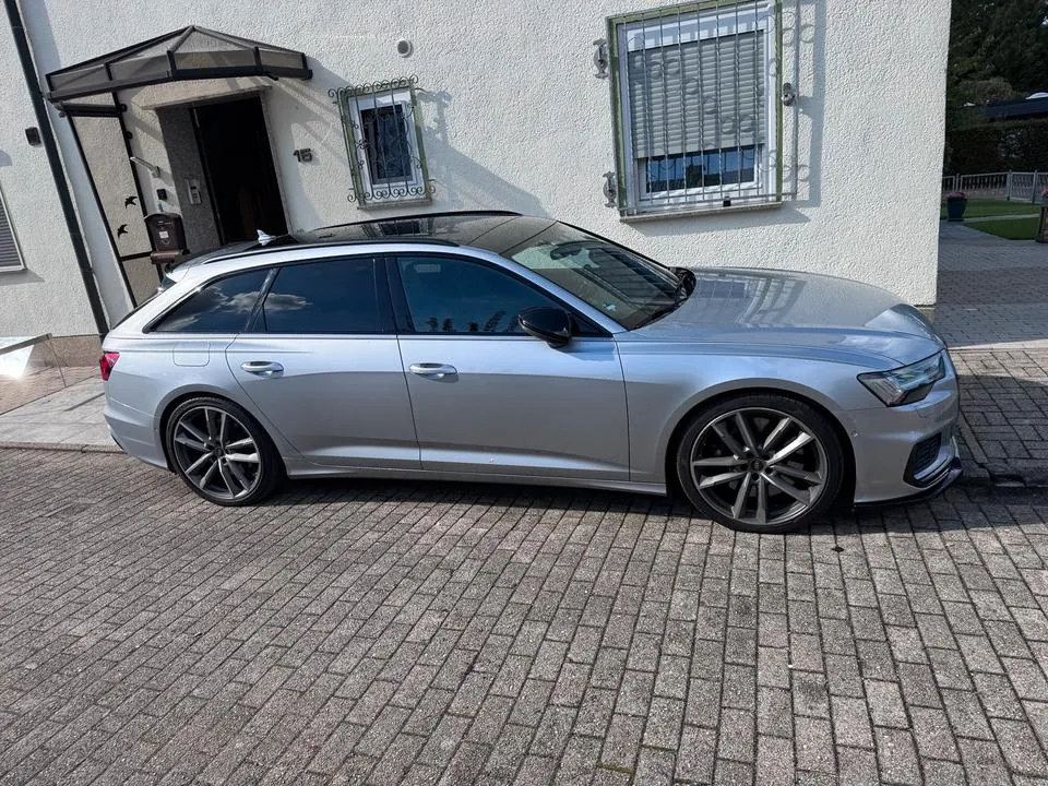 Audi S6 Avant