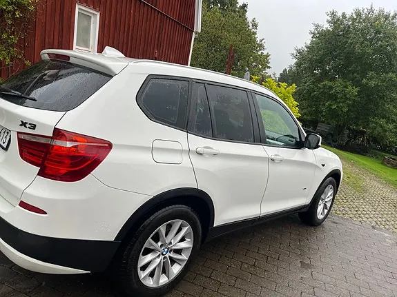 BMW X3 2012 photo 3