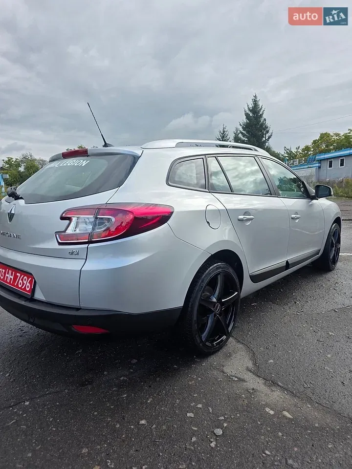 Renault Megane 2012 photo 4