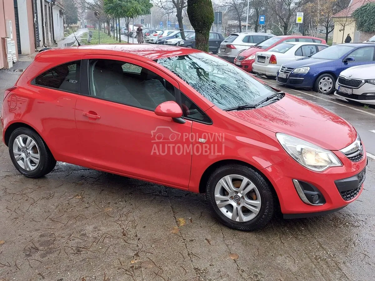 Opel Corsa D 2011 photo 3