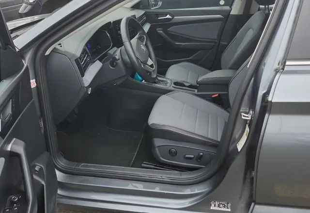 Volkswagen Jetta 2025 photo 3