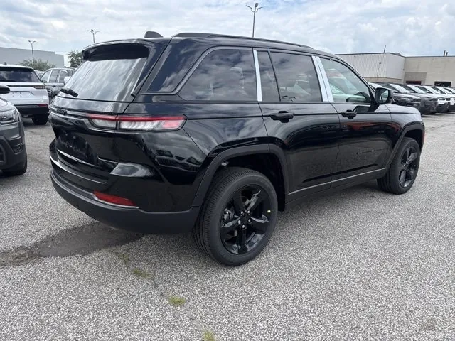 Jeep Grand Cherokee 2026 photo 5