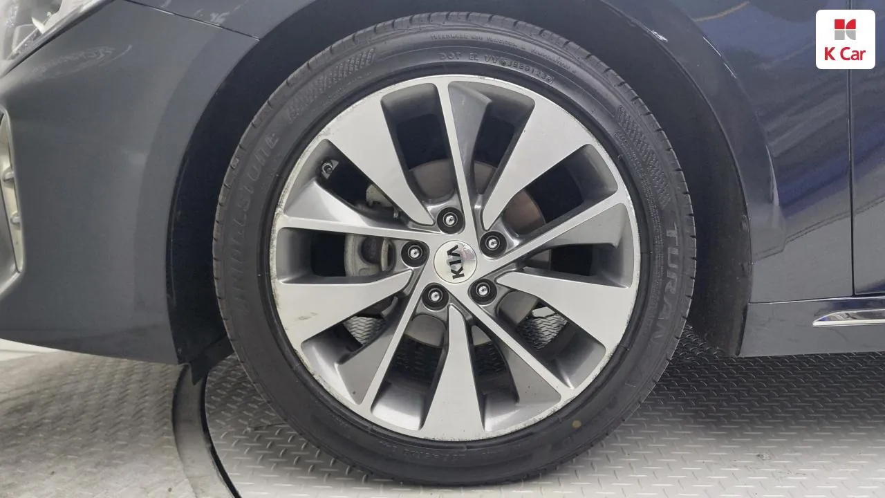Kia K5 2018 photo 5