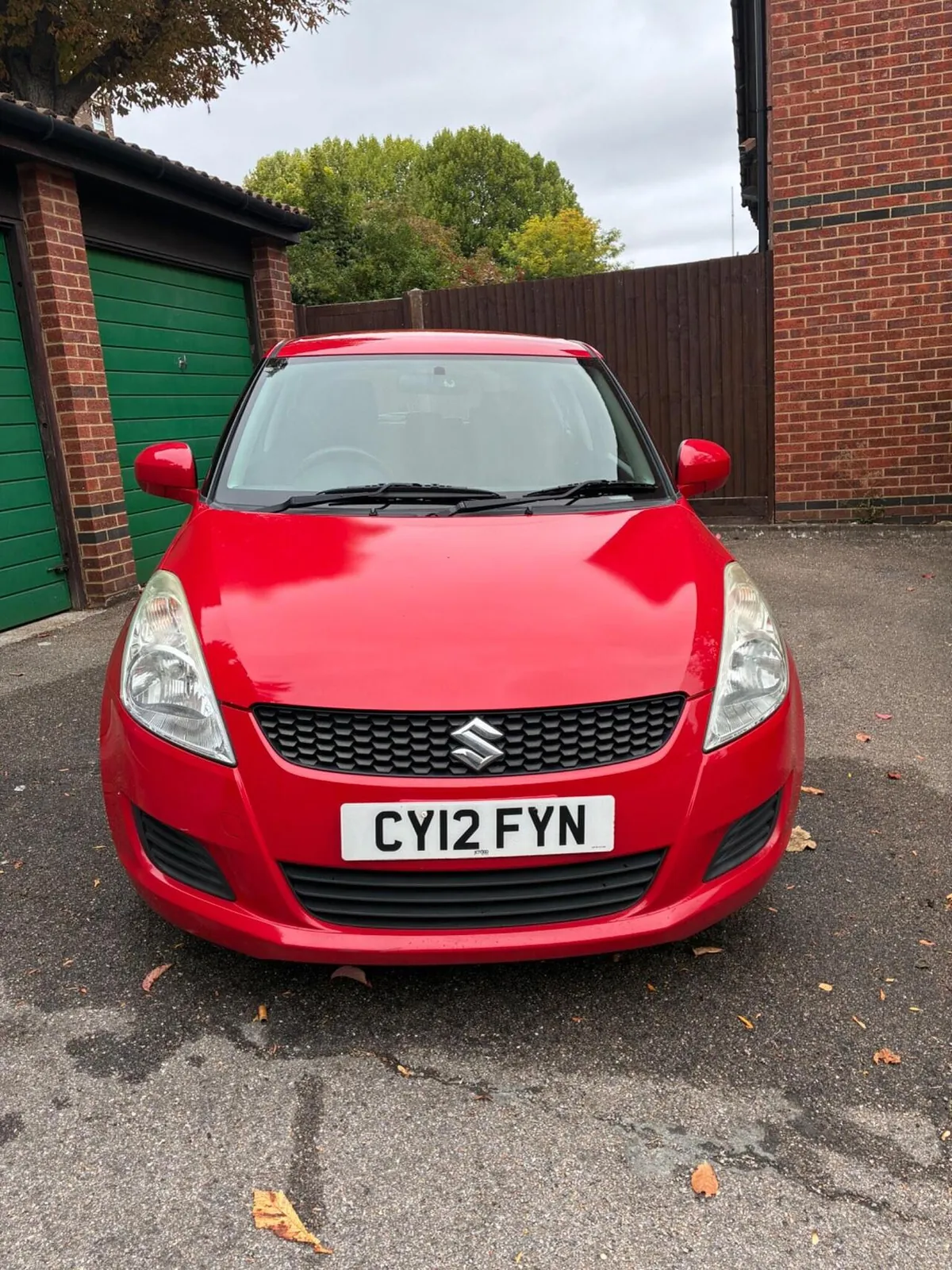 Suzuki Swift 2012 photo 2