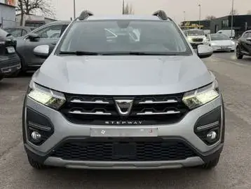 Dacia Sandero Stepway 2021 photo 2