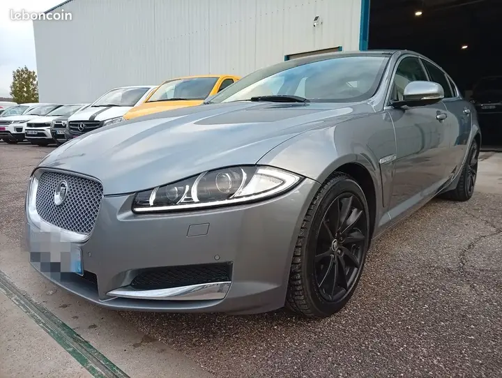 Jaguar Xf