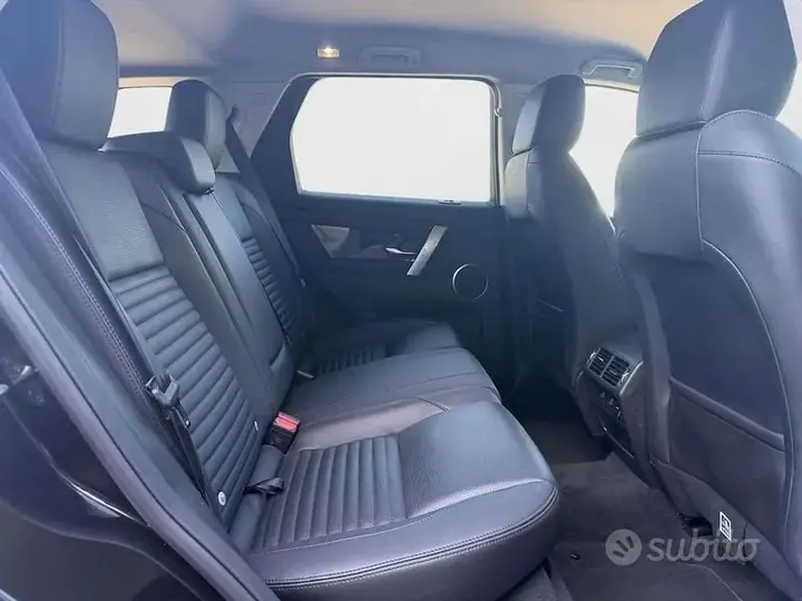 Land Rover Discovery Sport 2024 photo 5